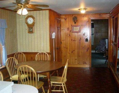 28 Paine St, Wellesley Hills, MA 02481 - photo 6