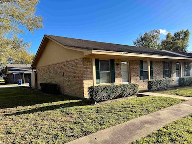 6215 Bedford Dr, Beaumont, TX 77708 - photo 2