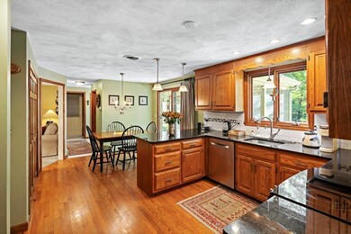 158R Beach St, Foxboro, MA 02035 - photo 4