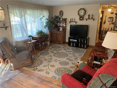 455 Esther St, North Tonawanda, NY 14120 - photo 3