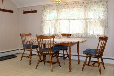 Oversized Dining Area!