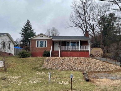 102 Robinhood Rd, Staunton, VA 24401 - photo 2