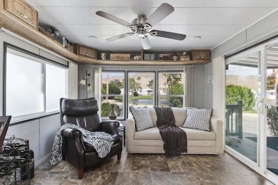 74711 Dillon Rd unit 5, Desert Hot Springs, CA 92241 - photo 7