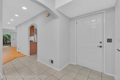 24 Spring Ct, Tinton Falls, NJ 07724 - photo 4