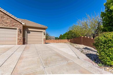004_2594 S 2220 E Cir_StG_Ut4