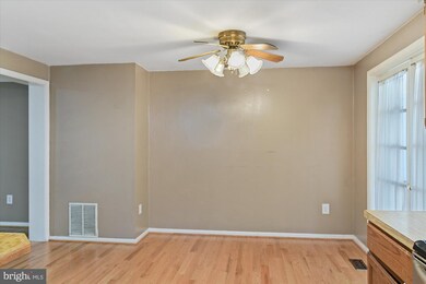1 Woodbench Ct, Reisterstown, MD 21136 - photo 4