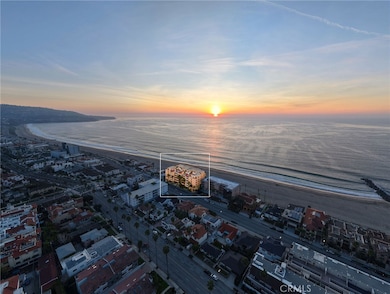 727 Esplanade unit 302, Redondo Beach, CA 90277 - photo 4