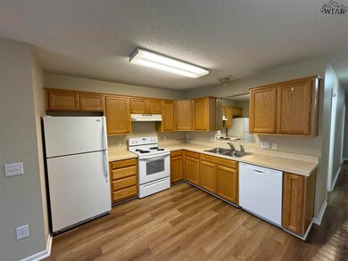 3004 Grace St unit 2, Wichita Falls, TX 76302 - photo 4