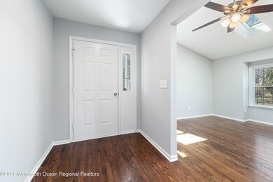 12 Oak Ln, Eatontown, NJ 07724 - photo 4