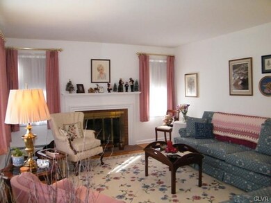 722 N Arch St, Allentown, PA 18104 - photo 3