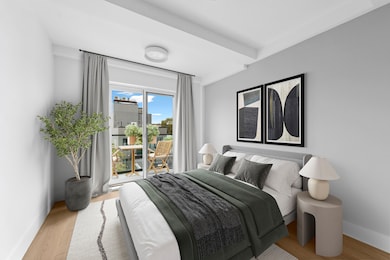 1811 Menahan St unit 4, Flushing, NY 11385 - photo 3