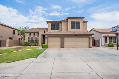 3 CAR Garage