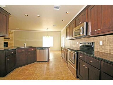 1959 Glenbrook Dr, Shawnee, OK 74804 - photo 5