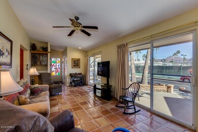 Views of mountains & tennis