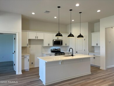 002 KITCHEN