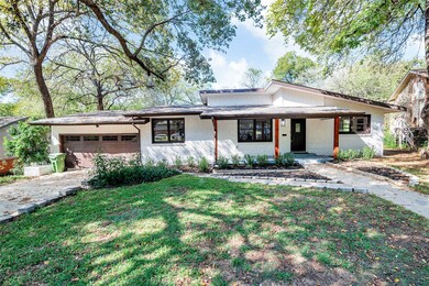 38 Shadowbrook Ln, Hurst, TX 76053 - photo 2