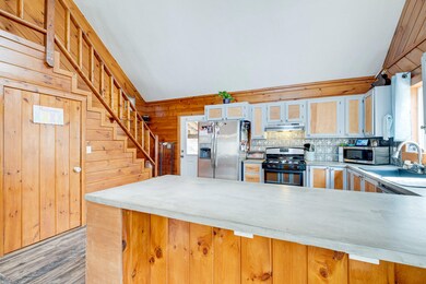 137 Valley Rd, Raymond, ME 04071 - photo 3