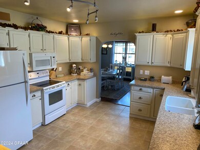 1007 3rd Ave, Cando, ND 58324 - photo 5