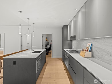 Spire unit 2410, Seattle, WA 98121 - photo 4