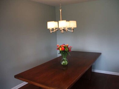 190 S Linden Ave, Elmhurst, IL 60126 - photo 5