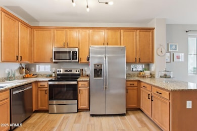 11-web-or-mls-E Isleta Ave-007