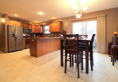 1218 Colgrove unit 16, Marshall, MI 49068 - photo 2