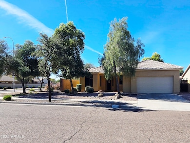 6628 S 26th Dr, Phoenix, AZ 85041 - photo 2