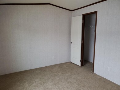 75 S Policy St unit 5, Salem, NH 03079 - photo 5