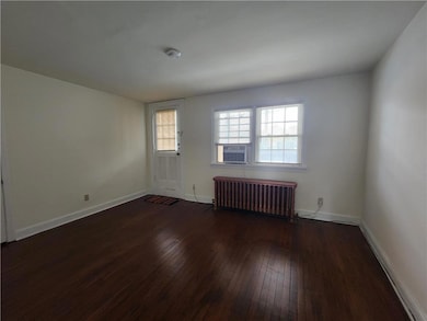 79 W Market St unit Apartment A, Bethlehem, PA 18018 - photo 6