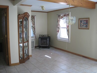 34 Rhode Island Ave, Pittsfield, MA 01201 - photo 7