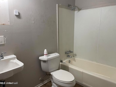 15905 Waycross Dr, Biloxi, MS 39532 - photo 6