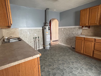 1621 S Madison St, Enid, OK 73701 - photo 5