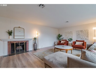 1455 Flintridge Ave, Eugene, OR 97401 - photo 6