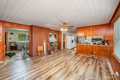 2668 W Old Nc 150 Hwy, Crouse, NC 28033 - photo 7
