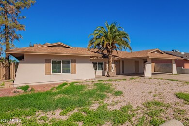 8010 W Westview Dr unit 6, Phoenix, AZ 85033 - photo 2