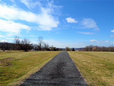 184 Niantic Rd, Barto, PA 19504 - photo 5