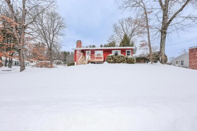 11 Durham St, Nashua, NH 03063 - photo 3