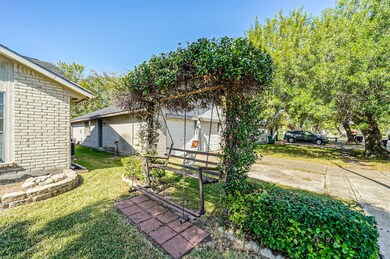 9507 Kingspass St, Houston, TX 77075 - photo 3