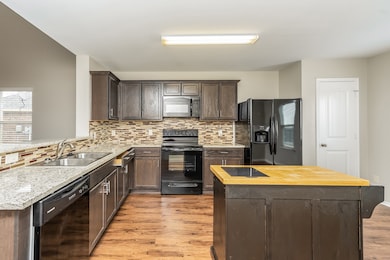 223 Thoroughbred St, Waxahachie, TX 75165 - photo 5