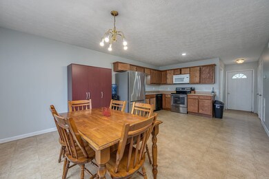 100 Saddlewood Dr, Shelbyville, TN 37160 - photo 7