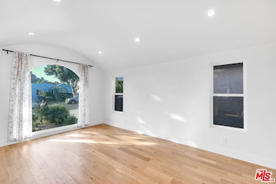 3062 Field Ave, Los Angeles, CA 90016 - photo 4