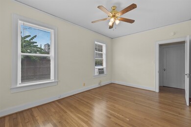 436 Westmoreland St unit 2, Houston, TX 77006 - photo 7
