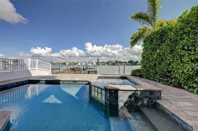 8341 Bayshore Dr, Treasure Island, FL 33706 - photo 6