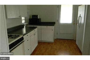 227 Mallow Hill Rd, Baltimore, MD 21229 - photo 3