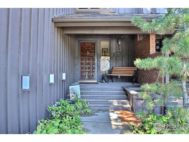 Inviting Front Courtyard Welcomes Family & Friends