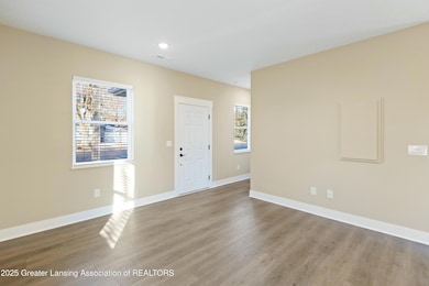 422 N Martin Luther King Junior Blvd, Lansing, MI 48915 - photo 5