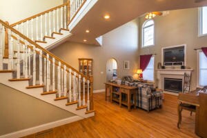 807 Wild Rose Road, Wilton, IA