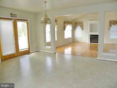 35219 Somerset Ridge Rd, Locust Grove, VA 22508 - photo 3