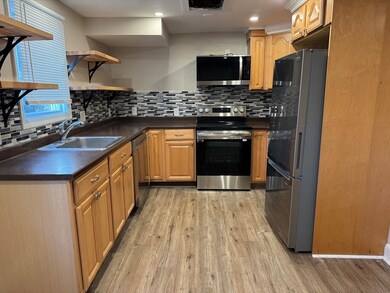 66 Gardner St unit A, Rockland, MA 02370 - photo 3