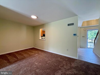 2814 Kingston Dr, Sinking Spring, PA 19608 - photo 7